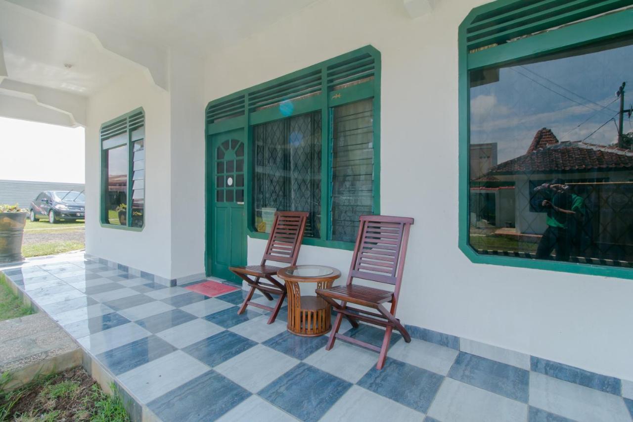 OYO 2858 Vafa Residence Cianjur Esterno foto