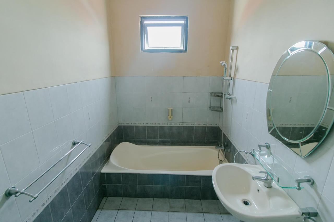 OYO 2858 Vafa Residence Cianjur Esterno foto